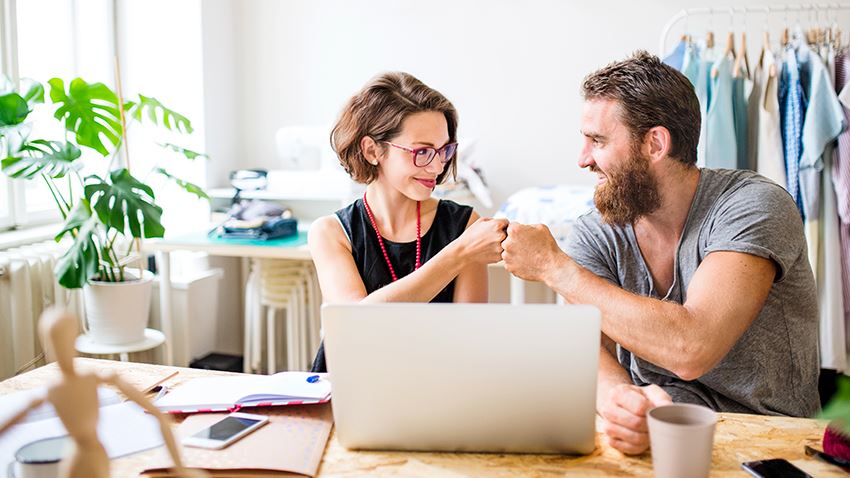 Bonus Internet 2022 confermato anche per il 2023: 2500 euro per imprese e partite IVA, ecco come